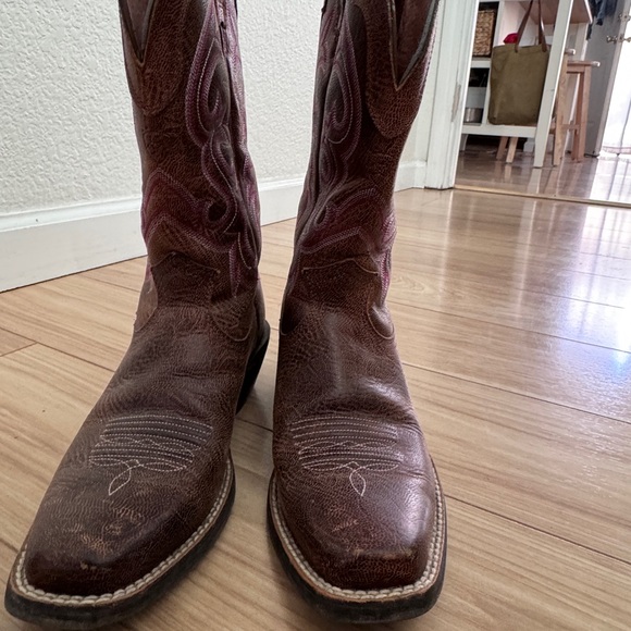 Ariat Boots - Picture 5 of 7
